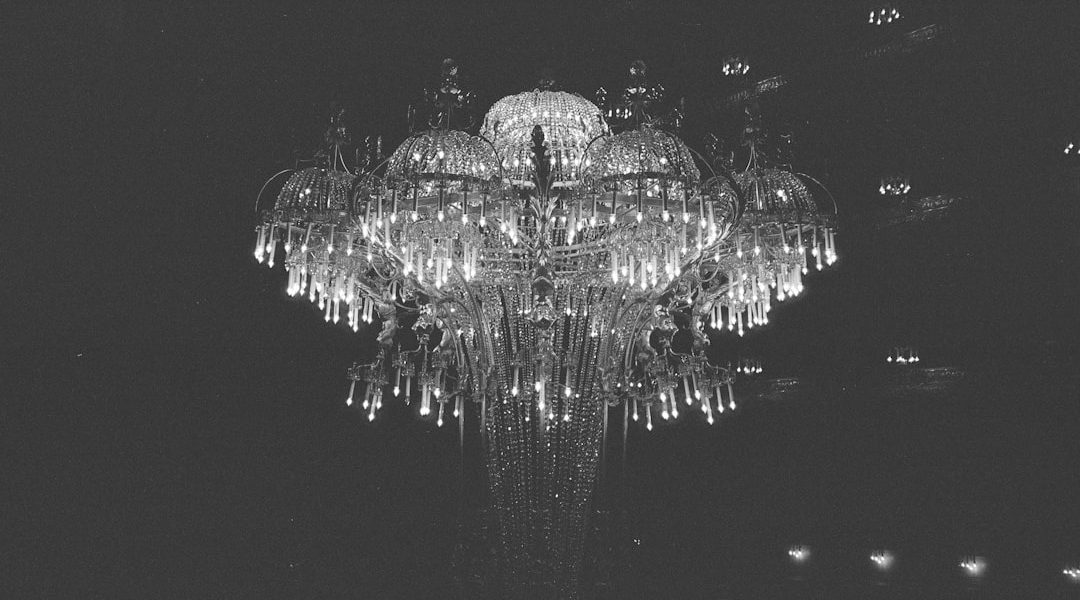 Photo decorative chandelier