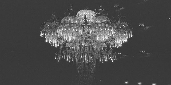Photo decorative chandelier